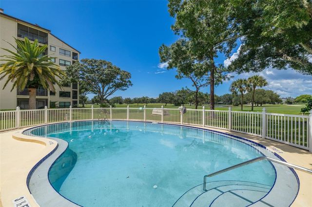 700 STARKEY ROAD 323, Largo, FL 33771