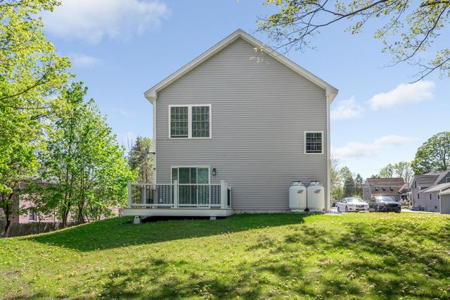 3.5 Mt Pleasant Street, Derry, NH 03038