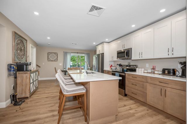 3.5 Mt Pleasant Street, Derry, NH 03038