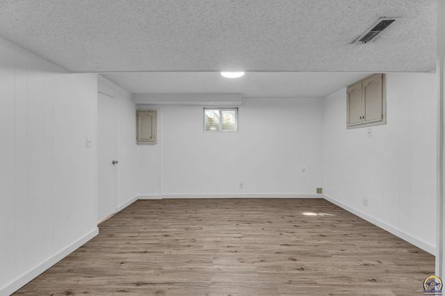 3429 SW Moundview DR, Topeka, KS 66614