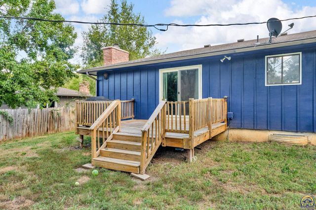 3429 SW Moundview DR, Topeka, KS 66614