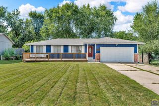 3429 SW Moundview DR, Topeka, KS 66614