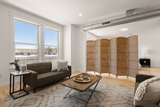 23 Park St 2, Somerville, MA 02143