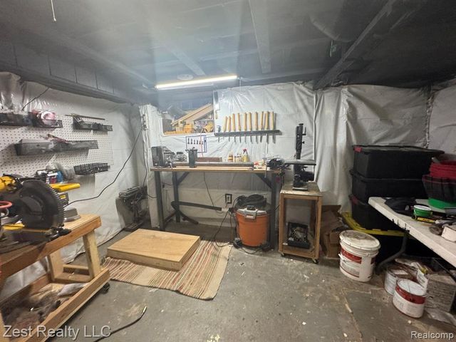 7807 Whittaker Street, Detroit, MI 48209