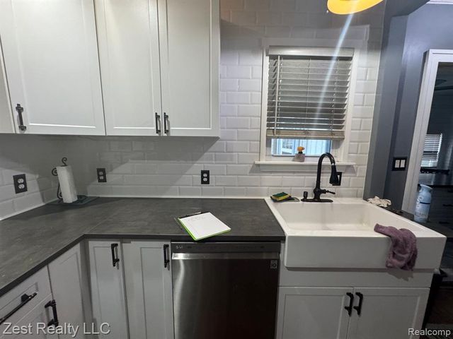 7807 Whittaker Street, Detroit, MI 48209