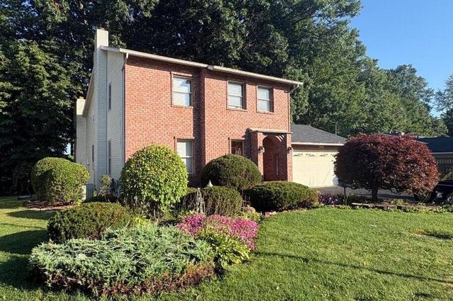 6539 N Noffke Drive, Caledonia, MI 49316