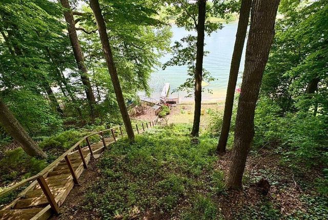 6539 N Noffke Drive, Caledonia, MI 49316