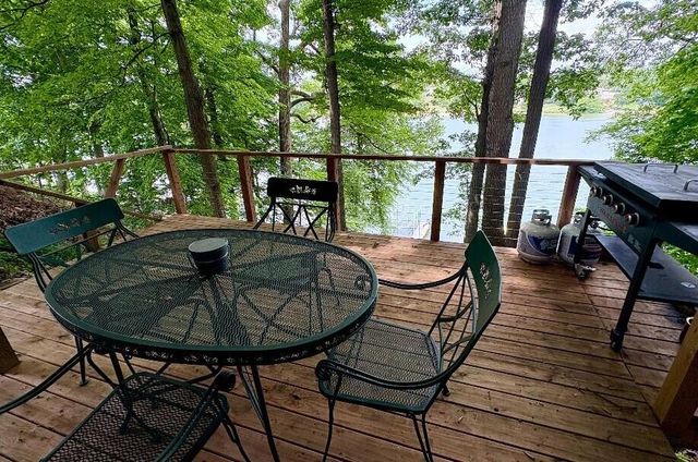 6539 N Noffke Drive, Caledonia, MI 49316