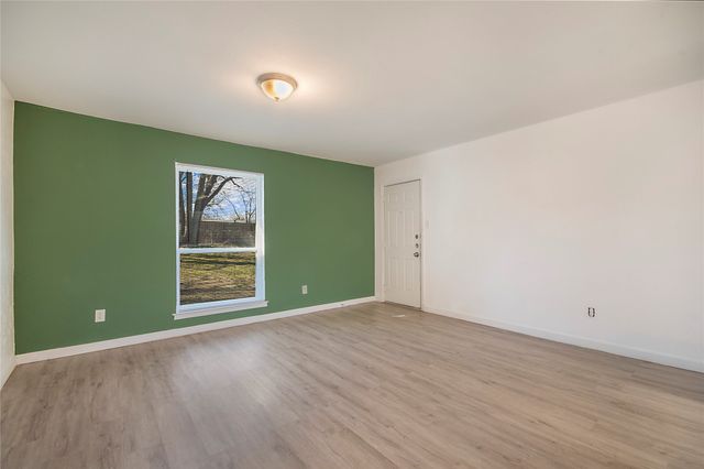 2425 Avis Street, Mesquite, TX 75149