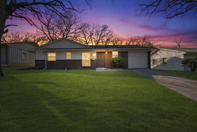 2425 Avis Street, Mesquite, TX 75149