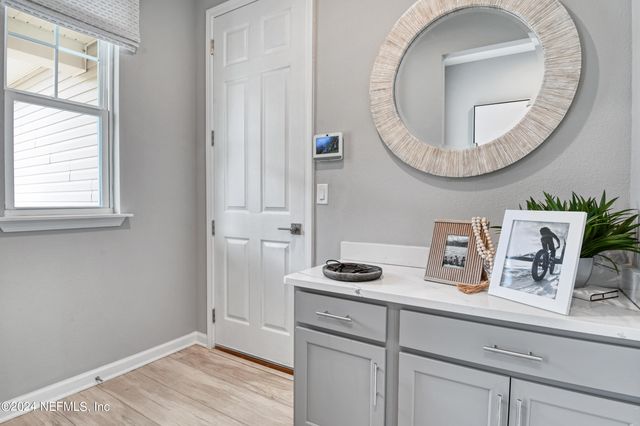 8261 CEDAR RUN Lane, Jacksonville, FL 32220