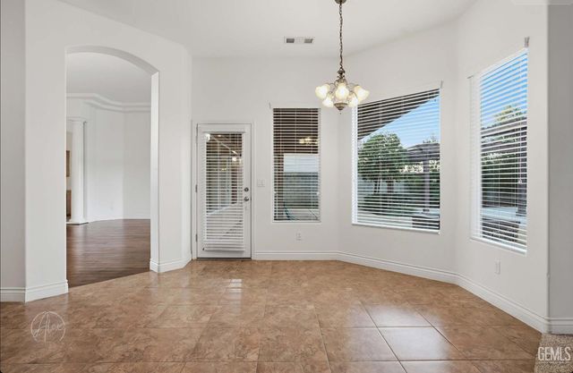 13604 Providence Place, Bakersfield, CA 93314