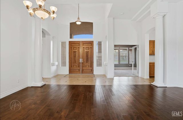 13604 Providence Place, Bakersfield, CA 93314