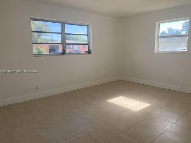 5904 SW 27th St, West Park, FL 33023