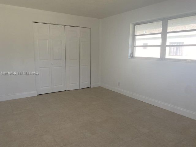 5904 SW 27th St, West Park, FL 33023