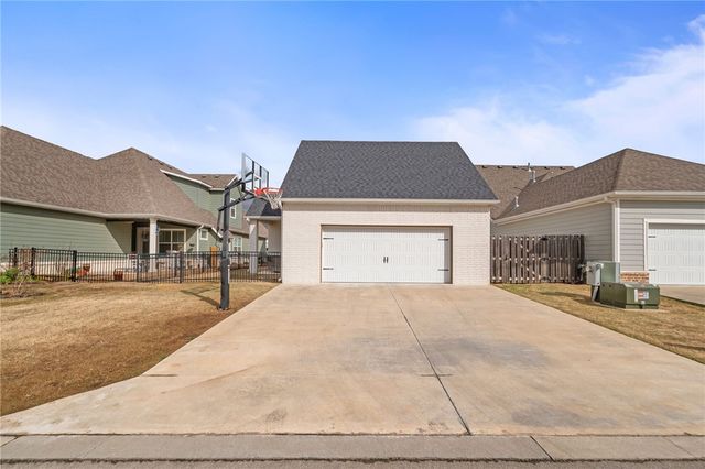 6781 Summer Hill Cove, Springdale, AR 72762