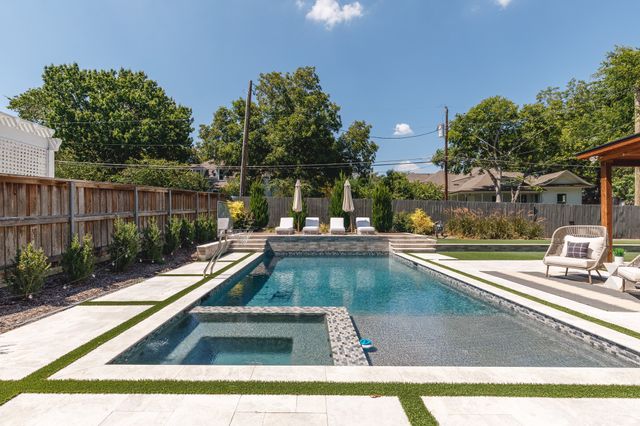 611 N Church Street, Mckinney, TX 75069