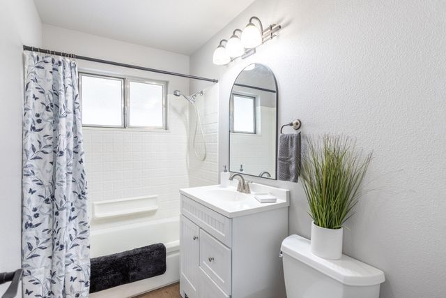 1140 Eugene Avenue, Shasta Lake, CA 96019