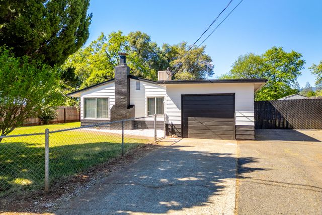 1140 Eugene Avenue, Shasta Lake, CA 96019