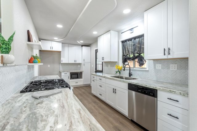 1140 Eugene Avenue, Shasta Lake, CA 96019