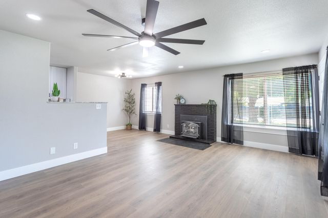 1140 Eugene Avenue, Shasta Lake, CA 96019