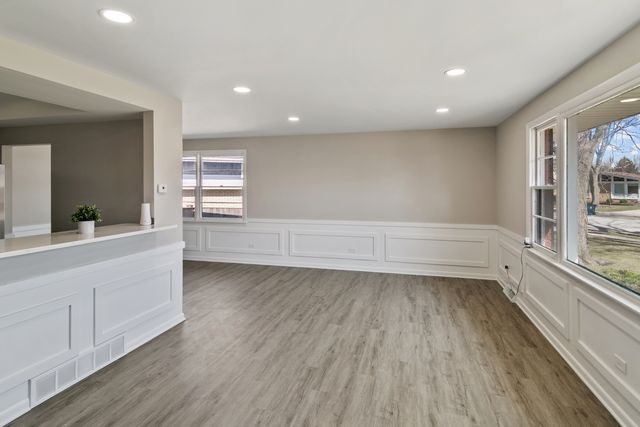 9204 Kedvale Avenue, Oak Lawn, IL 60453