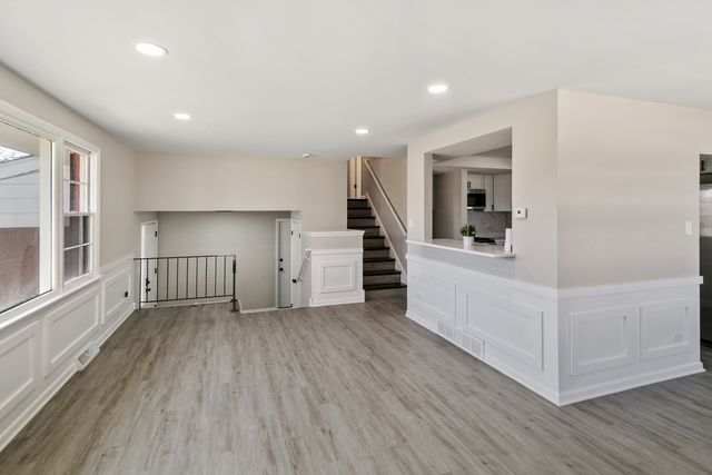 9204 Kedvale Avenue, Oak Lawn, IL 60453