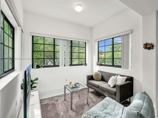 1901 S Le Jeune Rd 3, Coral Gables, FL 33134