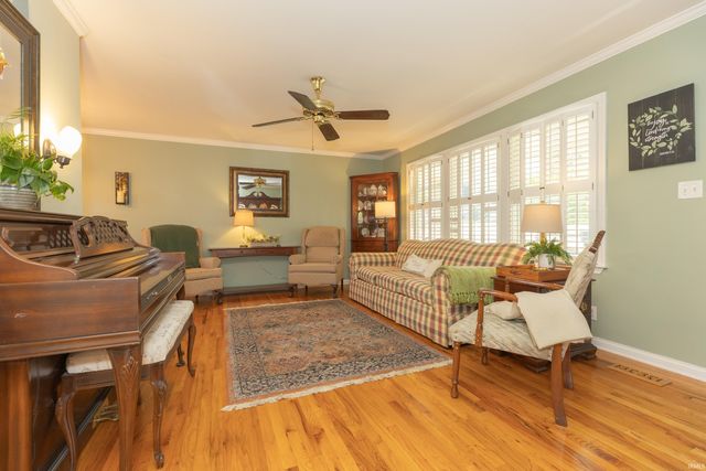 2228 Dusseldorf Drive, Evansville, IN 47711
