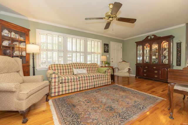 2228 Dusseldorf Drive, Evansville, IN 47711