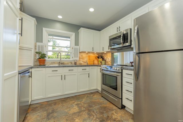 2228 Dusseldorf Drive, Evansville, IN 47711