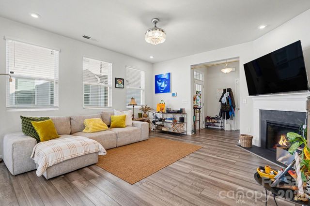 5608 Axil Lane, Charlotte, NC 28269