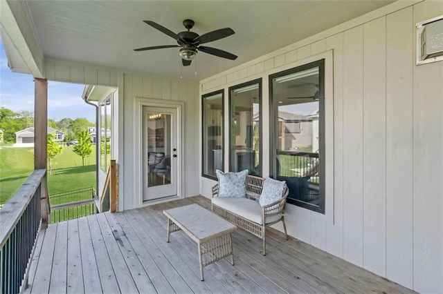 4910 NW Ridgewood Court, Riverside, MO 64150