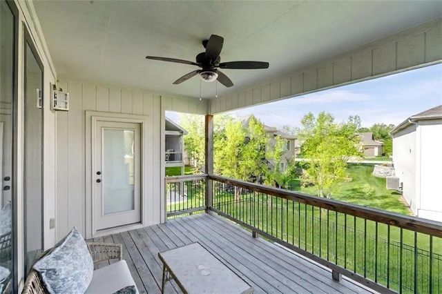 4910 NW Ridgewood Court, Riverside, MO 64150