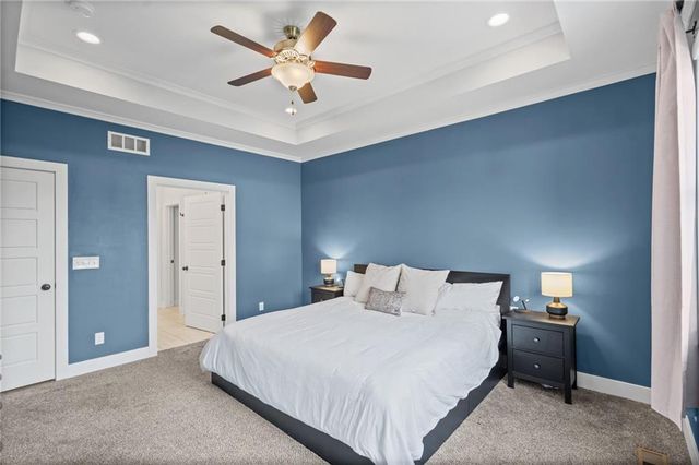 4910 NW Ridgewood Court, Riverside, MO 64150