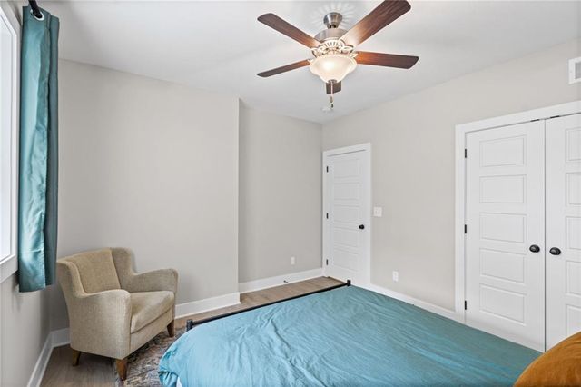 4910 NW Ridgewood Court, Riverside, MO 64150
