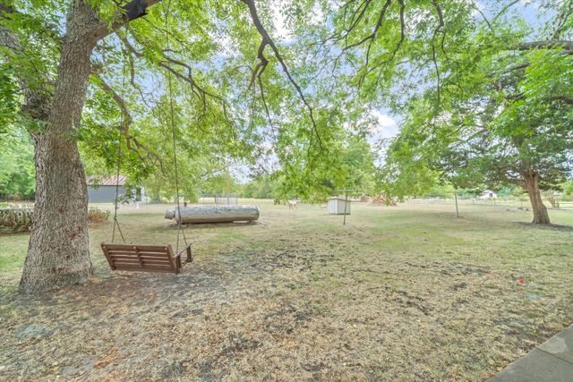 10861 County Road 2326, Terrell, TX 75160