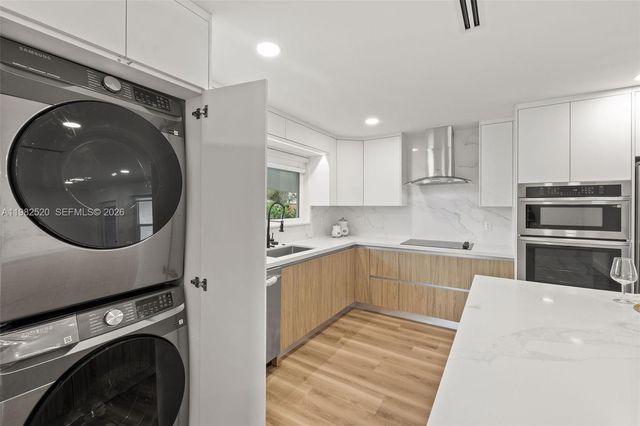 437 NW 13th Dr, Boca Raton, FL 33486