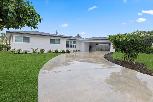 437 NW 13th Dr, Boca Raton, FL 33486