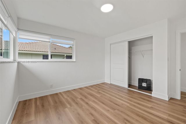 437 NW 13th Dr, Boca Raton, FL 33486