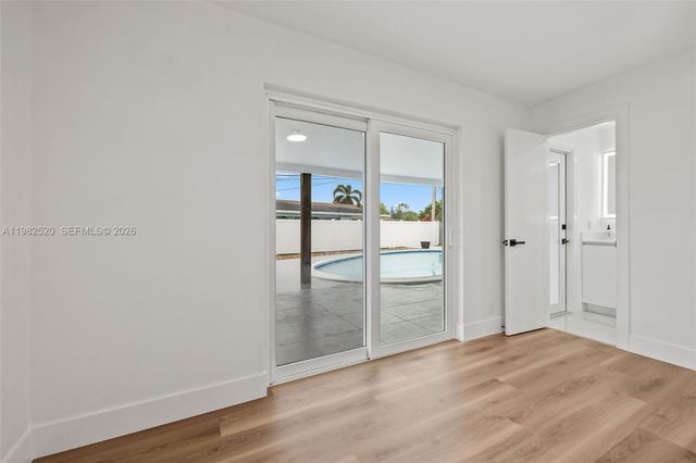 437 NW 13th Dr, Boca Raton, FL 33486