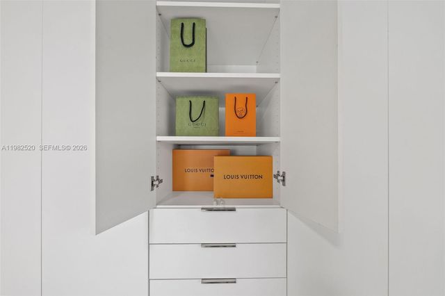 437 NW 13th Dr, Boca Raton, FL 33486