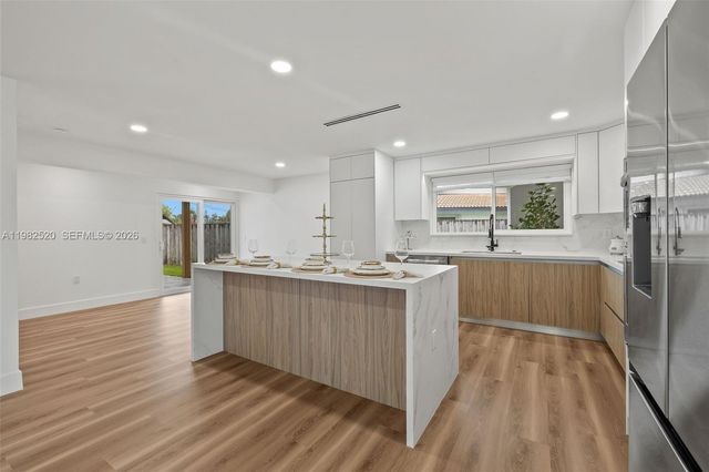 437 NW 13th Dr, Boca Raton, FL 33486