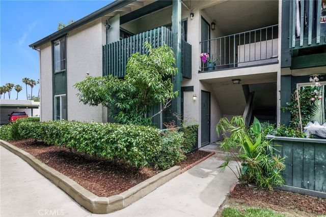 23250 Orange Ave 1, Lake Forest, CA 92630