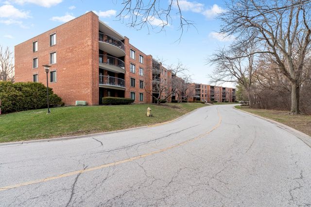 1615 E Central Road 410B, Arlington Heights, IL 60005