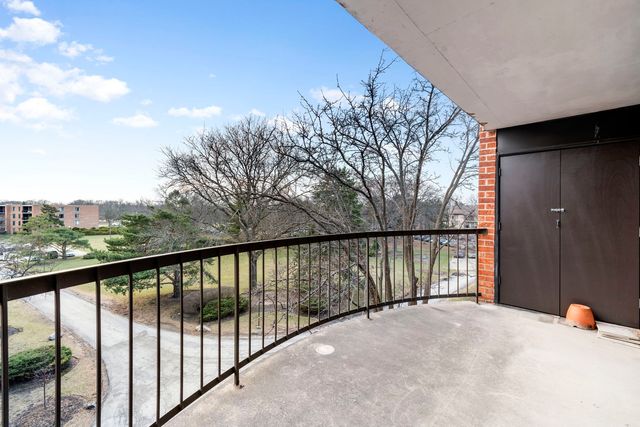 1615 E Central Road 410B, Arlington Heights, IL 60005