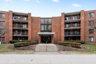 1615 E Central Road 410B, Arlington Heights, IL 60005