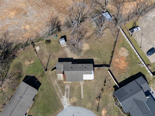 722 NW 6th Street, Bentonville, AR 72712