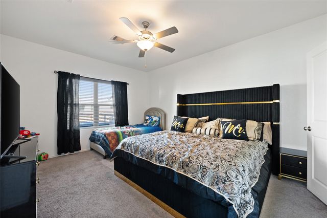 524 Circle WAY 12F, Jarrell, TX 76537