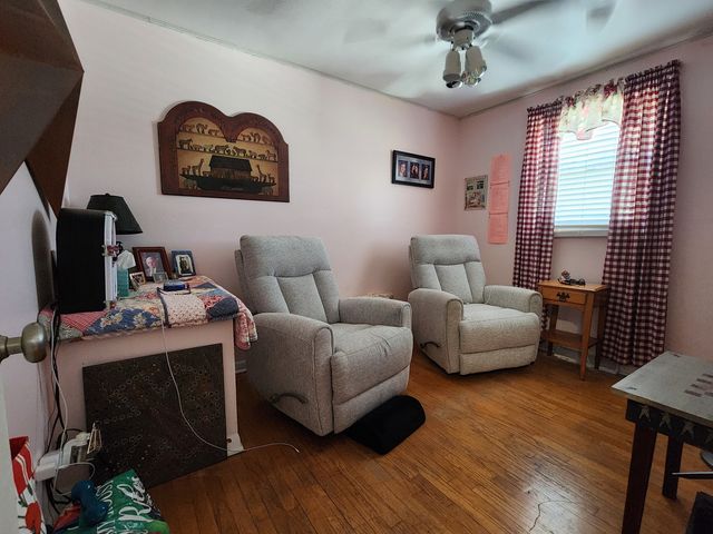 17853 Highland Avenue, Tinley Park, IL 60477
